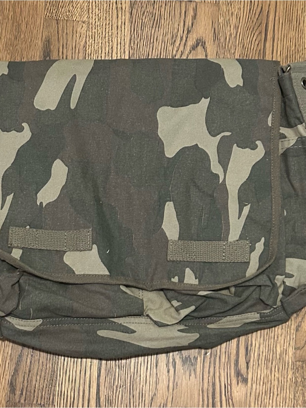 Source Unknown Camouflage Messenger Bag - Green and Black